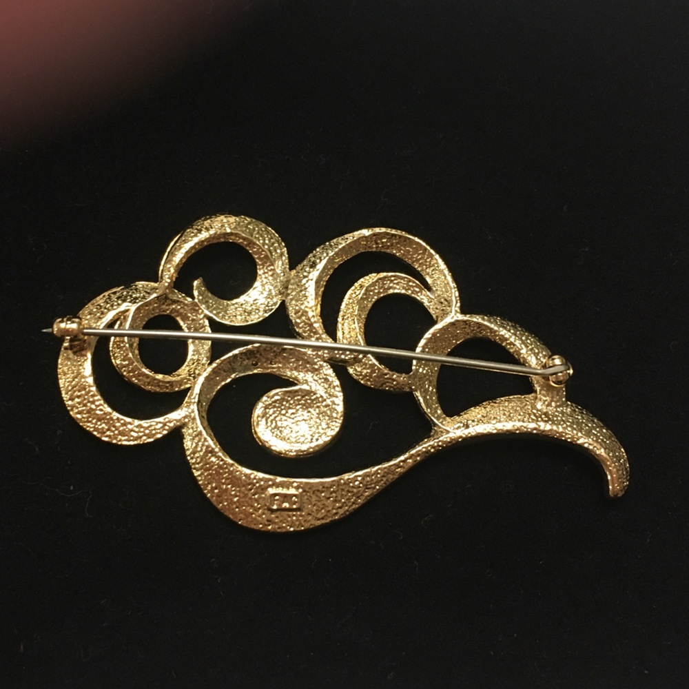 Brooch - Picture 2 of 3